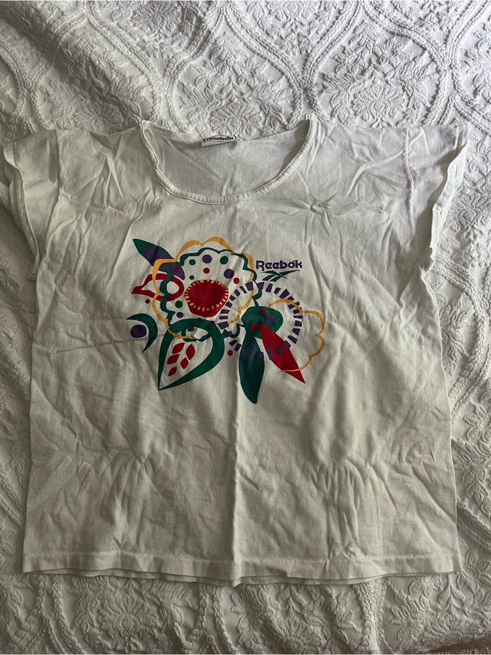 Vintage 100% Cotton Reebok White Floral Graphic Women’s Tee